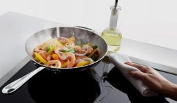 Giải mã câu hỏi bếp từ có sử dụng được nồi Inox và 7 lưu ý vàng phải nhớ