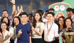 Chồng Đỗ Mỹ Linh tổng kết 1 năm viên mãn, sự nghiệp thành công và 1 đám cưới linh đình 