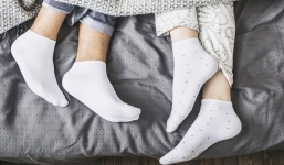 Nằm lòng 7 cách làm ấm tay chân lạnh trong mùa đông