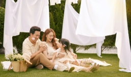 Nhã Phương tung loạt ảnh kỷ niệm 5 năm ngày cưới Trường Giang, biểu cảm của con gái gây chú ý