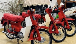 5 mẫu xe máy cổ nhìn cũ nhưng 'bóc giá' bằng cả gia tài, cận cảnh từng chiếc gây chú ý