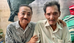 Nghệ sĩ Thương Tín tới thăm diễn viên Aly Dũng 'Biệt động Sài Gòn', ngỏ ý mời đóng phim mới