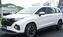 Hyundai Custin giảm 40 triệu đồng: Phiên bản base rẻ ngang Innova, sắp soán ngôi loạt đối thủ cùng 'cửa tiền'