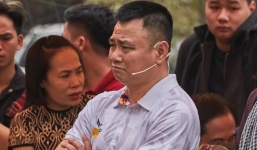 NSND Tự Long nghẹn ngào kể về quá khứ khăn khó khăn, đi làm phụ hồ để kiếm tiền