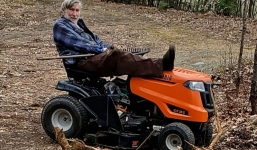 Cụ ông 82 tuổi sống đạm bạc trong nhà di động ở công viên hóa ra là triệu phú ngầm, để lại khối tài sản kếch xù 3,8 triệu USD