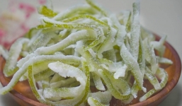 Cách làm mứt vỏ bưởi cực đơn giản ngay tại nhà, không bị đắng, ăn lạ miệng ngày Tết