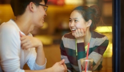 Người đàn ông 45 tuổi đi xem mắt 100 lần vẫn độc thân, bà mối tiết lộ lý do không cô gái nào vừa ý