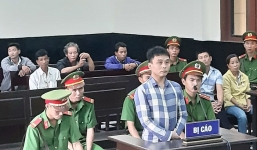 Kẻ giết 3 người trong gia đình vợ xin được hát bài 'Éo le cuộc tình' trước khi bị tử hình