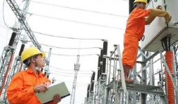 Thủ tướng Nguyễn Xuân Phúc chỉ đạo làm rõ việc tăng giá điện