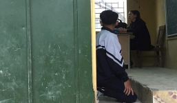 Hà Nội: Cô giáo bắt học sinh quỳ trong lớp bị đình chỉ công tác