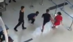 3 người đàn ông hành hung nhân viên hàng không lĩnh án tù