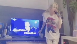 Nam Em lại nhảy như 'lên đồng' khi cover bài của Đàm Vĩnh Hưng sau ồn ào với Trường Giang