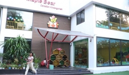 Vụ giáo viên nhốt học sinh trong tủ quần áo: Trường Maple Bear bị giải tán trước 30/8