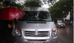 Vụ bé trai trường Gateway tử vong: Tiến hành thực nghiệm hiện trường trên ô tô