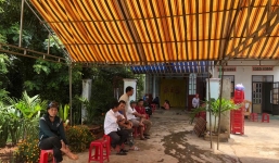 Phát hiện 2 vợ chồng tử vong trên giường nghi do uống thuốc trừ sâu