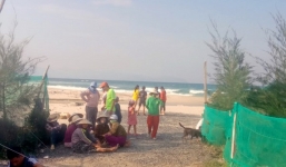 4 sinh viên ở TP.HCM bị sóng cuốn trôi ở Khánh Hòa