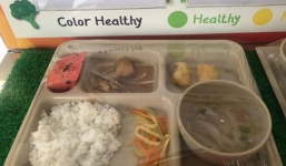 Hàng chục học sinh trường Dân lập Quốc tế Việt Úc bị đau bụng, nôn ói sau giờ ăn trưa