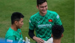 Thủ môn Đặng Văn Lâm trở lại đội tuyển, chờ đấu Thái Lan