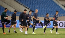 Bất chấp mưa lớn, đội tuyển Thái Lan vẫn tập luyện tích cực trên SVĐ Mỹ Đình