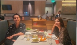 Không phải chồng, Tăng Thanh Hà hẹn hò ăn tối lúc đêm cùng người đàn ông 'lạ'