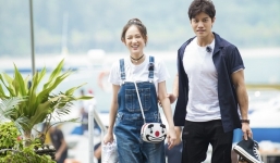 Lộ diện 'phi công' kém 9 tuổi hẹn hò với 'tình cũ' Hoắc Kiến Hoa, bất ngờ gia thế 