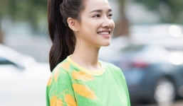 Nhã Phương để mặt mộc đi làm từ thiện, nhan sắc thật khiến netizen bất ngờ