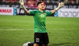 Động thái lạ của thủ môn Đặng Văn Lâm giữa tin đồn lộ đoạn tin nhắn nhạy cảm