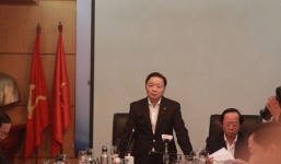 Lý do Bộ TN&MT mời báo chí ra ngoài trong họp khẩn về ô nhiễm không khí