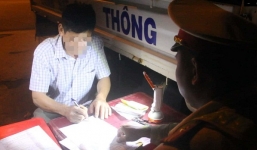 Tài xế vi phạm nồng độ cồn, xúc phạm CSGT bị phạt 35 triệu đồng