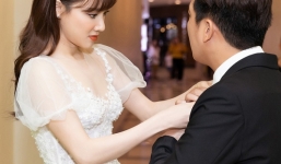 Ngọt ngào bên Trường Giang nhưng dân mạng lại chú ý đến thân hình Nhã Phương