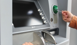 Thủ tướng yêu cầu hệ thống ATM không được để hết tiền