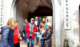 Phun thuốc khử trùng phòng chống dịch bệnh nCoV tại các di tích, danh lam thắng cảnh