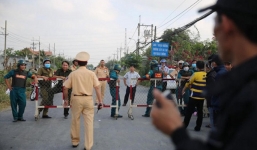 Vụ Tuấn 'Khỉ' bị tiêu diệt: Đang rà mìn tại hiện trường, ngàn người vẫn vây xem
