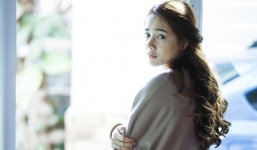 Nhã Phương bị 'ném đá' khi chuẩn bị làm mẹ đơn thân sau khi sinh con đầu lòng