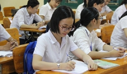 Dịch Covid-19: Nhiều tỉnh thành chính thức thông báo cho học sinh THPT học lại ngày 2/3