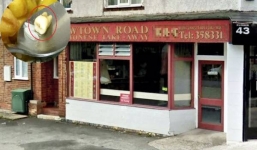 Cặp vợ chồng sốc khi phát hiện thứ kinh hoàng trong đồ ăn ở cửa hàng