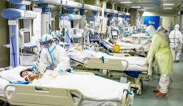 Trung Quốc: Một quan chức nhầm lẫn chất tẩy rửa thành thuốc phòng virus corona