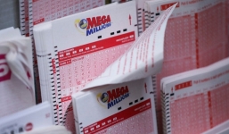 Bất ngờ trúng xổ số độc đắc 145 tỷ đồng giữa mùa dịch Covid-19