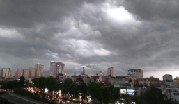 Bắc Bộ đón không khí lạnh, Hà Nội có thể xuất hiện lốc và mưa đá