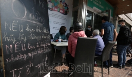 [Ảnh] Ấm lòng với siêu thị hạnh phúc - 'siêu thị 0 đồng' cho người nghèo tại Hà Nội