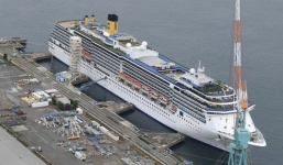 Nhật Bản phát hiện ổ dịch Covid-19 mới trên du thuyền vừa cập cảng