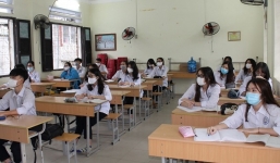 Trường học rối bời trước quy định giãn cách học sinh 1,5 m trong lớp