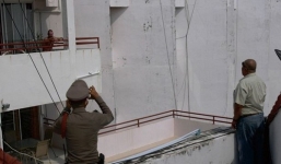 Người đàn ông nhẫn tâm đẩy vợ ngã khỏi ban công tầng 7 sau cuộc cãi nhau