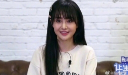 Trịnh Sảng bất ngờ bị lộ nhan sắc thật khi livestream: Gương mặt biến dạng khó nhận ra