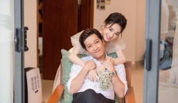 Khoe eo như Ngọc Trinh, Nhã Phương vô tình tiết lộ hành động của Trường Giang mỗi đêm