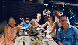 Hồ Ngọc Hà lộ bụng lớn bên Kim Lý khi gặp gỡ bạn bè