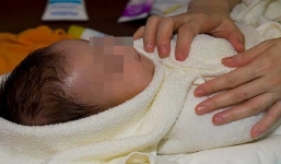 Mẹ trẻ nhẫn tâm bịt miệng con vừa chào đời đến tử vong vì khóc rất nhiều