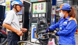 Tin tức giá xăng dầu hôm nay 3/8: Biến động bất thường