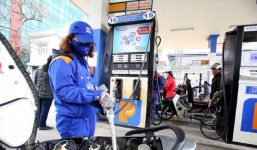 Tin tức giá xăng dầu hôm nay ngày 18/8: Đột ngột quay đầu giảm