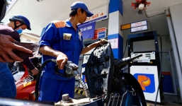 Tin tức giá xăng dầu hôm nay ngày 15/10: Tiếp đà tăng mạnh